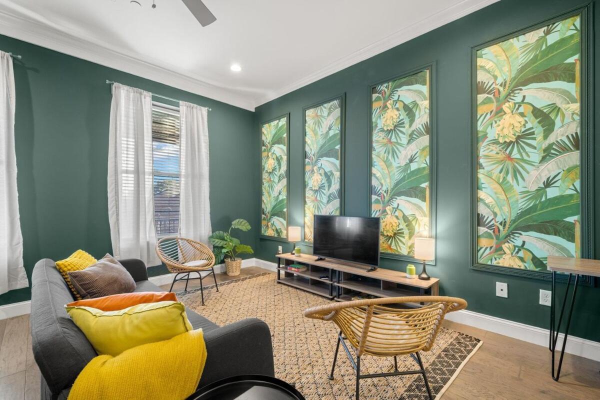 New! Sangria Suite - Upscale Ybor City Studio, Right On 7Th Ave Tampa Exterior photo