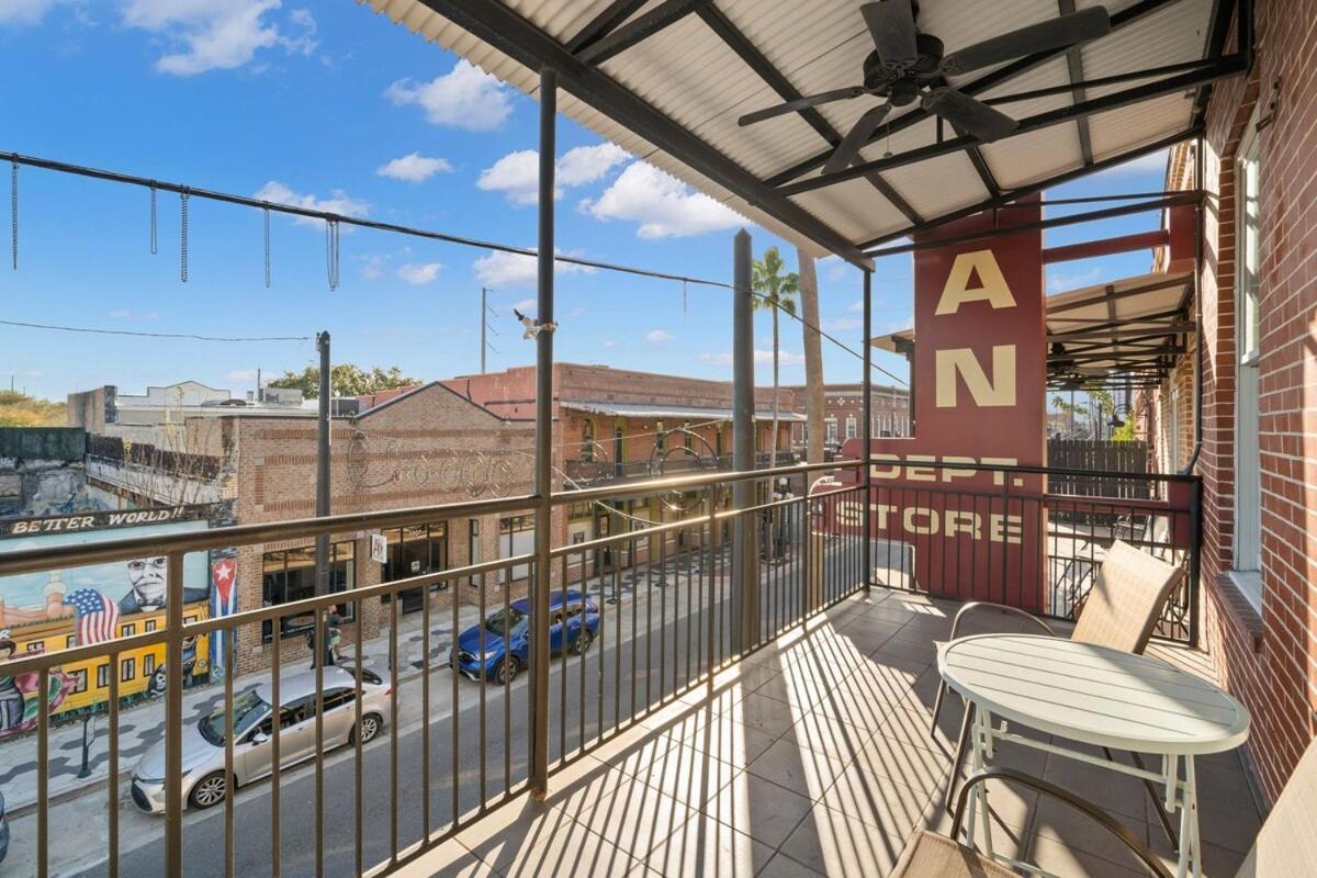 New! Sangria Suite - Upscale Ybor City Studio, Right On 7Th Ave Tampa Exterior photo