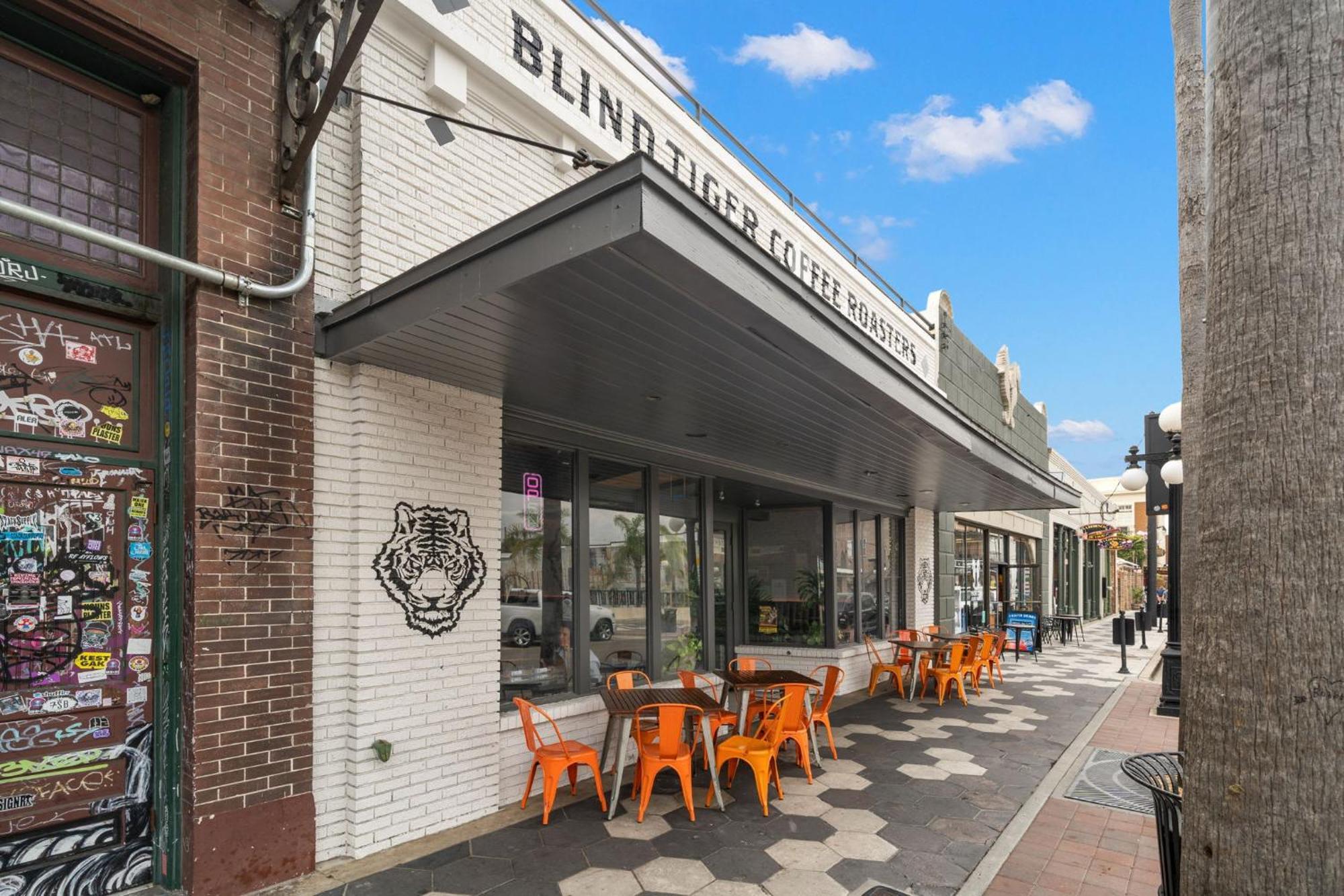 New! Sangria Suite - Upscale Ybor City Studio, Right On 7Th Ave Tampa Exterior photo